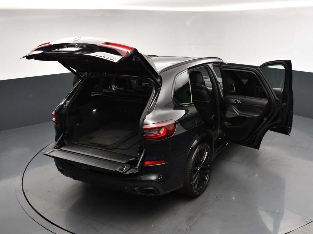 Used 2021 Black BMW M50i image 24