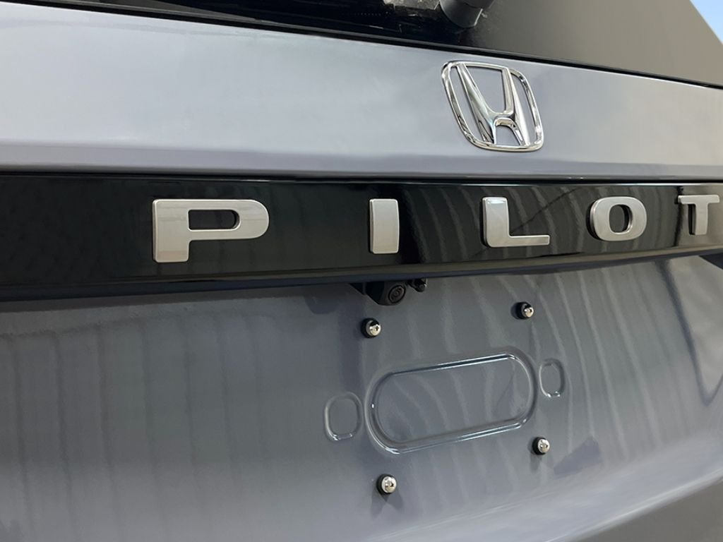 New 2026 Sonic Gray Pearl Honda EX-L image 6