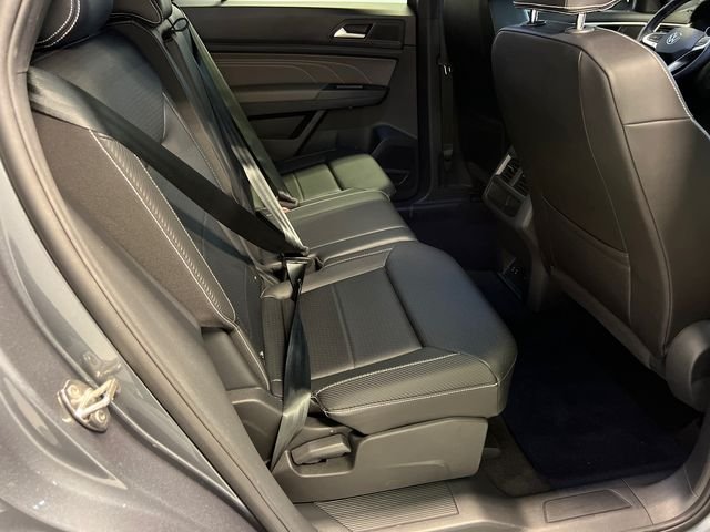 Certified Used 2023 Gray Volkswagen 3.6L V6 SE w/Technology image 13