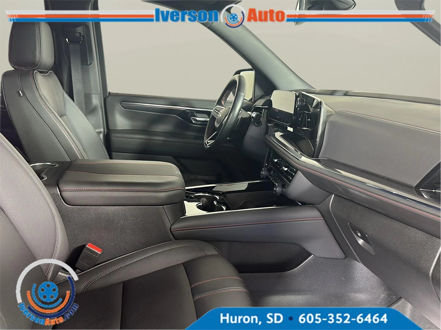 Used 2025 Radiant Red Tintcoat Chevrolet RST image 27