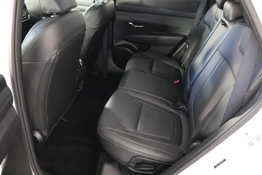 Certified Used 2025 White Pearl Hyundai XRT image 19