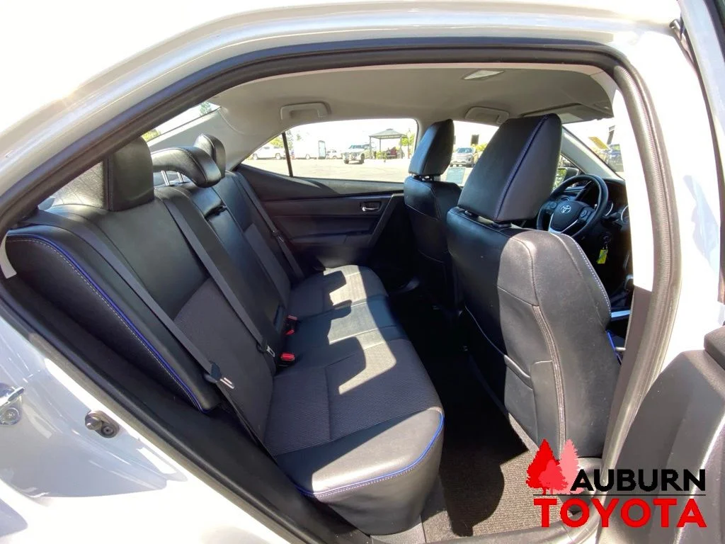 Used 2017 Ice Cap Toyota SE image 14