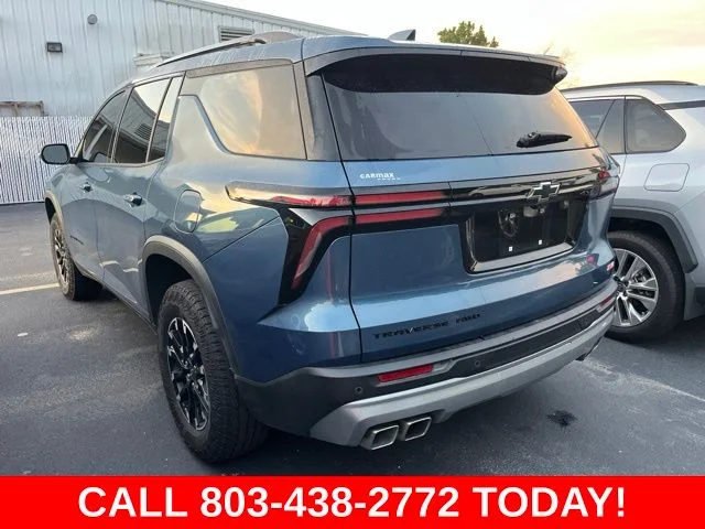 Used 2025 Blue Chevrolet Z71 image 3