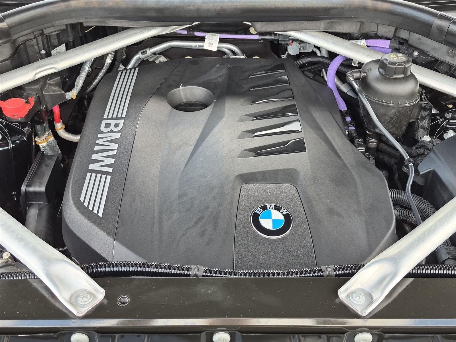 Used 2024 Black Sapphire Metallic BMW xDrive40i image 41