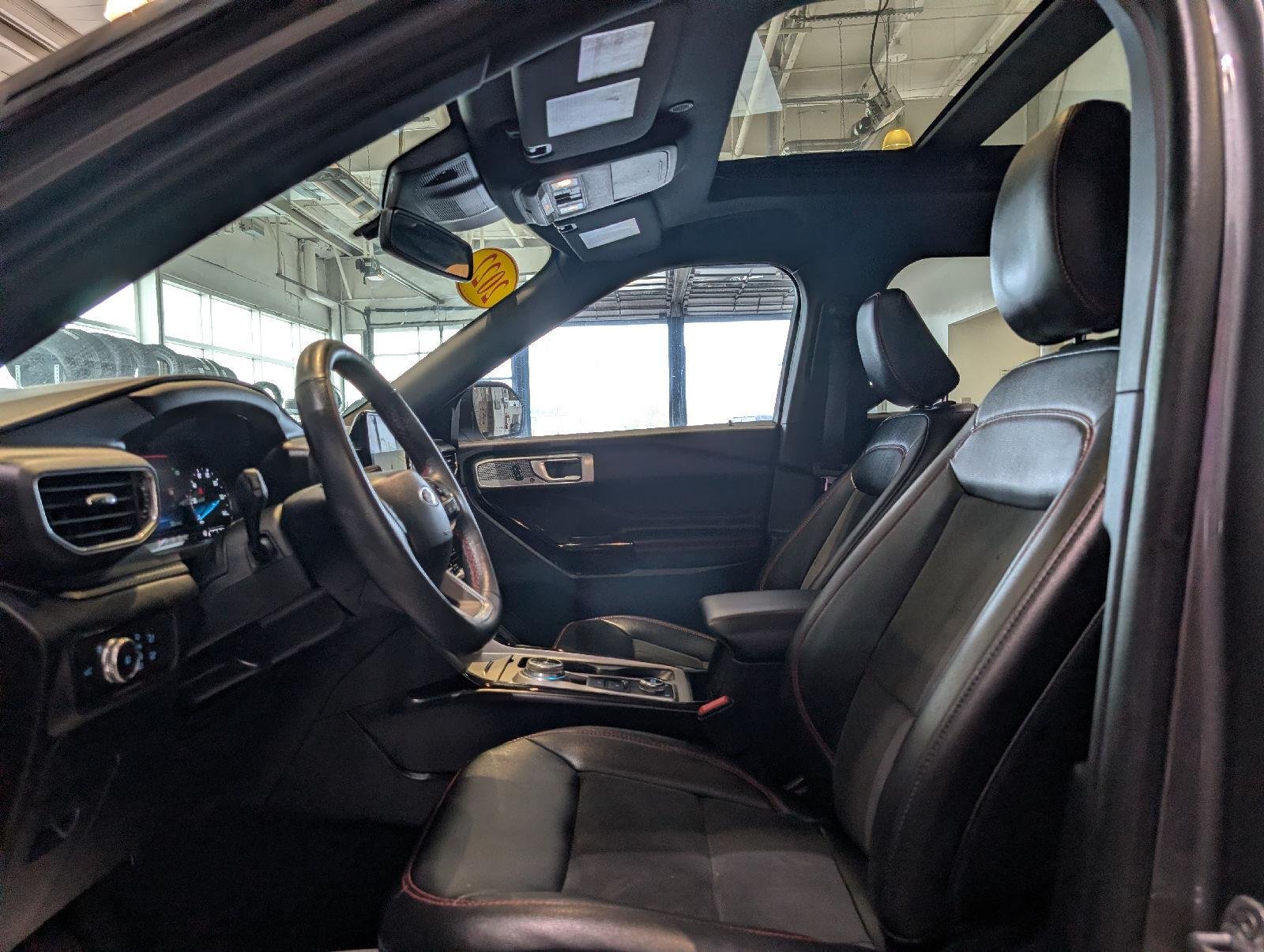 Used 2022 Gray Metallic Ford ST-Line image 15
