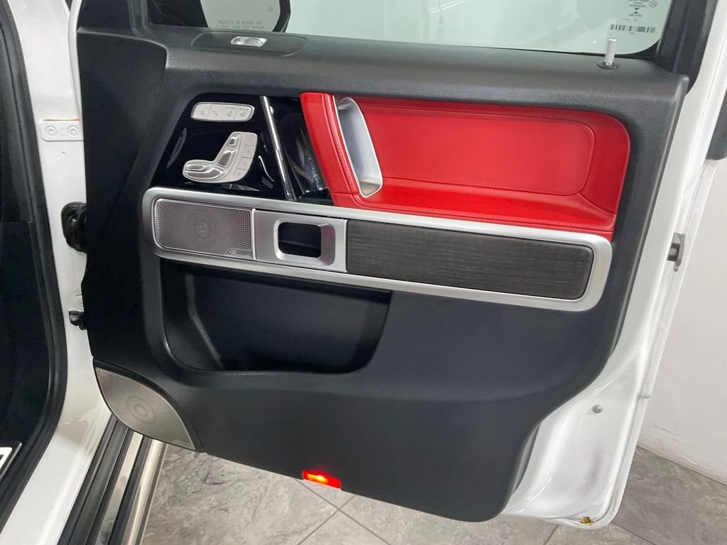 Used 2022 White Mercedes-Benz G 550 image 37