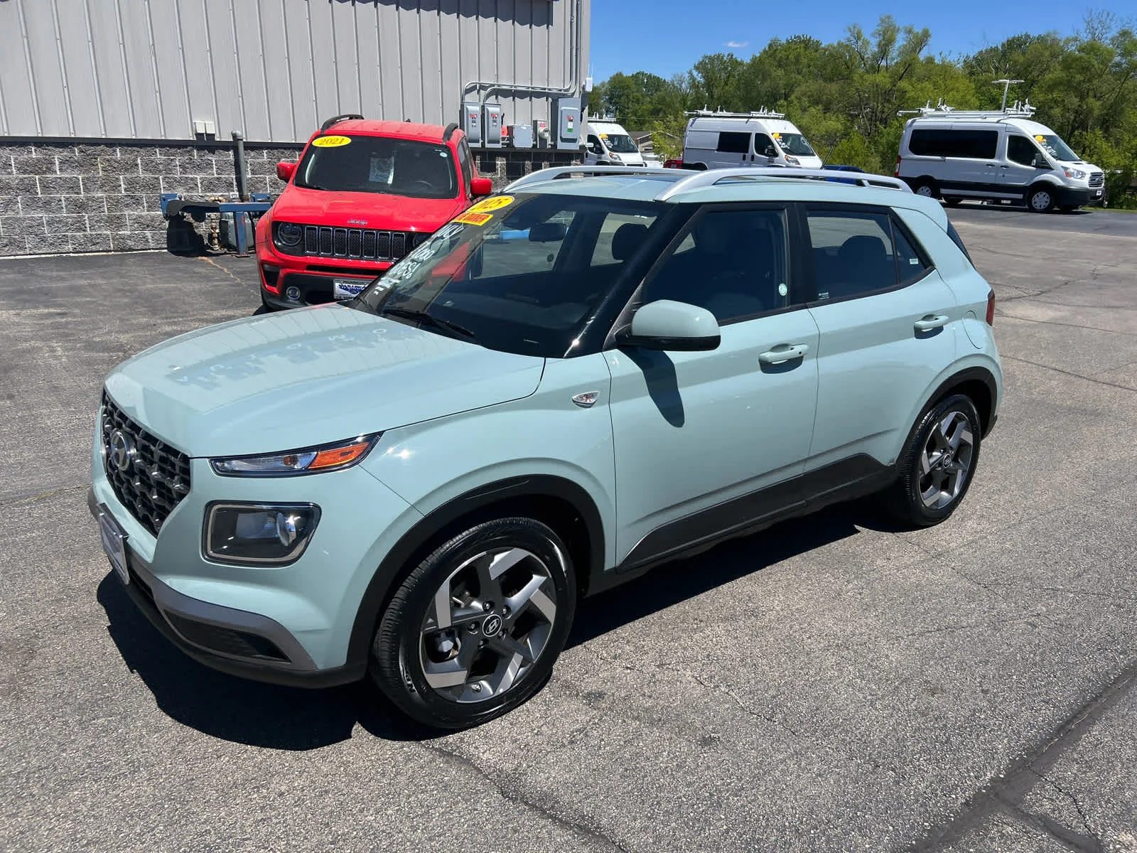 Used 2025 Mirage Green Hyundai SEL image 8