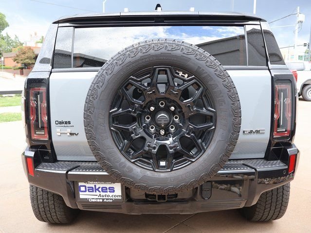 Used 2025 Gray GMC 2X image 6
