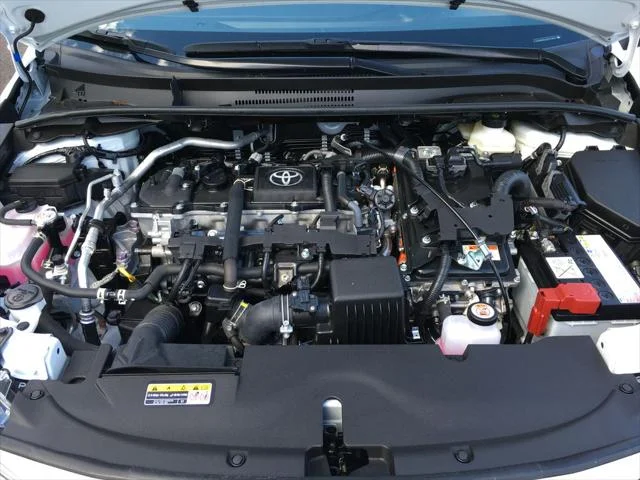 Certified Used 2025 WIND CHILL PEARL Toyota  image 13
