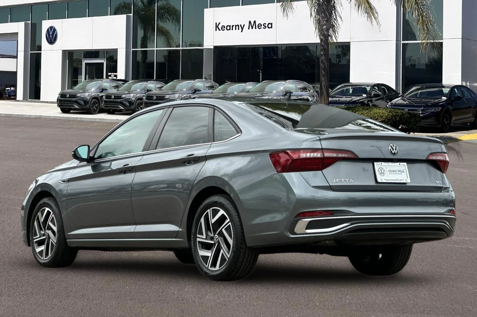 Certified Used 2022 Gray Volkswagen 1.5T SEL image 6