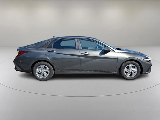 New 2026 Gray Hyundai SE image 5