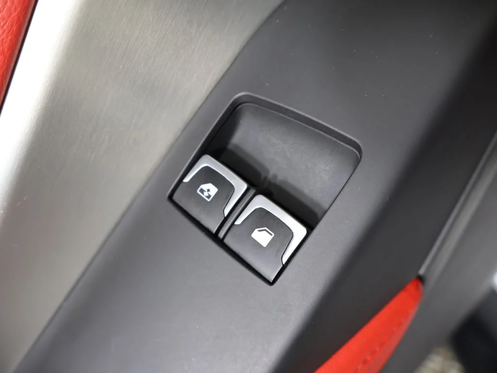 Used 2017 Arctic White Chevrolet Z06 image 32