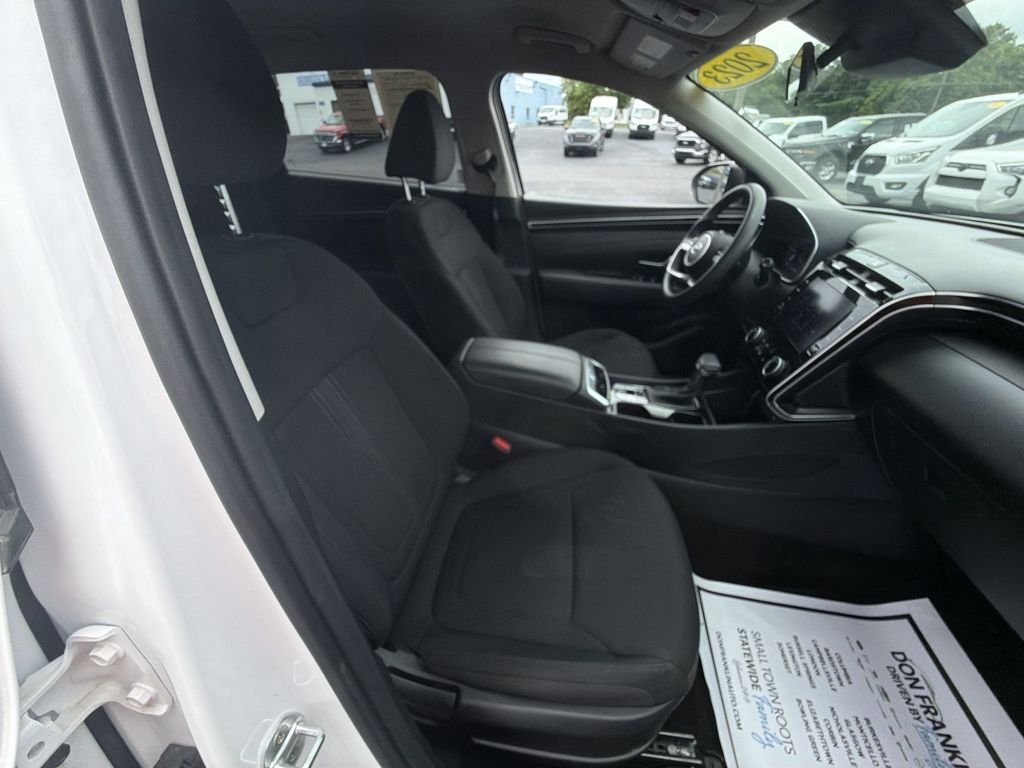 Used 2023 White Hyundai SEL image 29