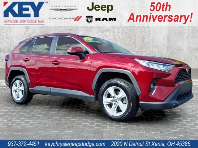 Used 2020 Pearl Toyota XLE image 1