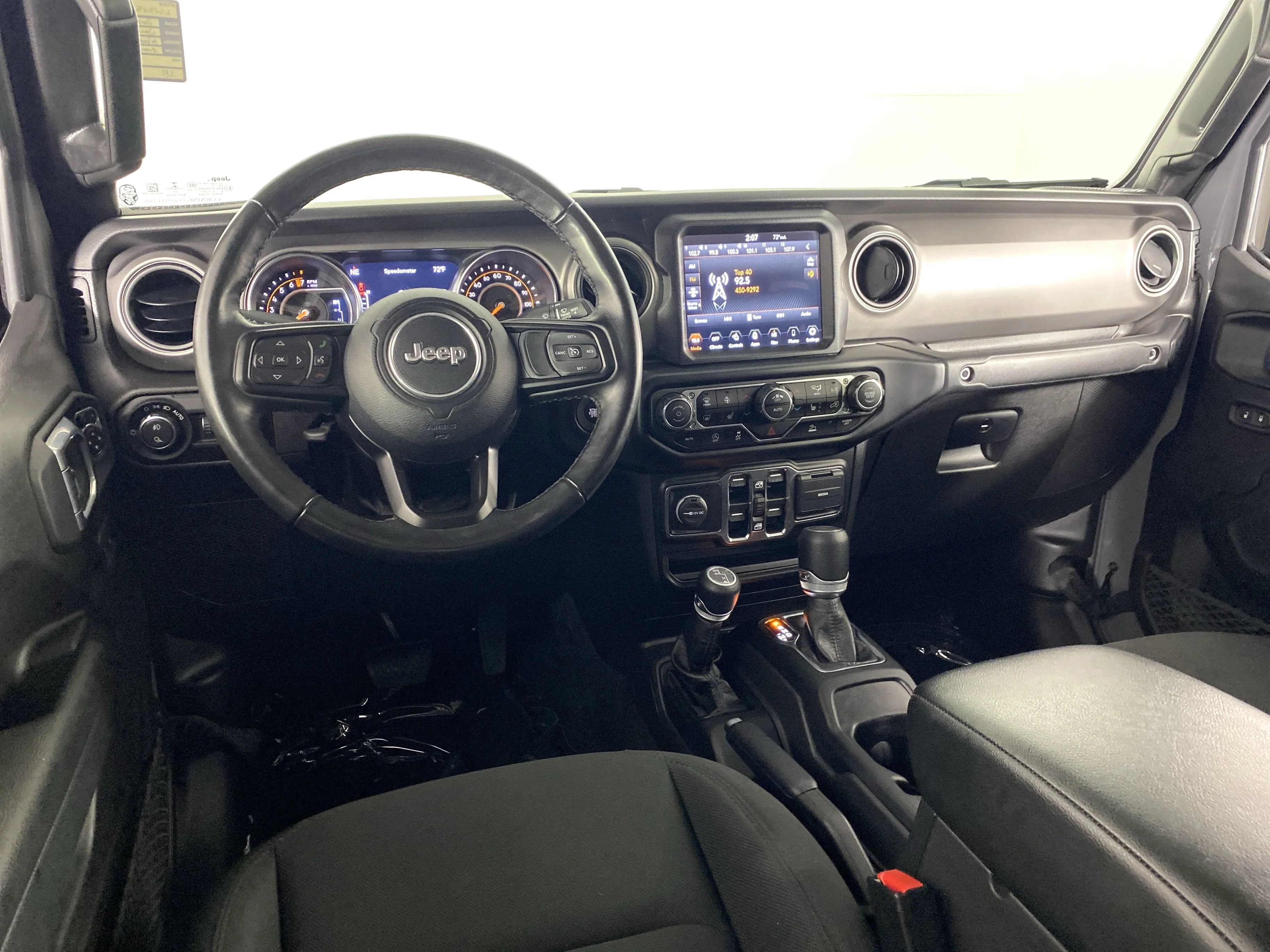 Used 2022 Sting-Gray Clearcoat Jeep  image 19