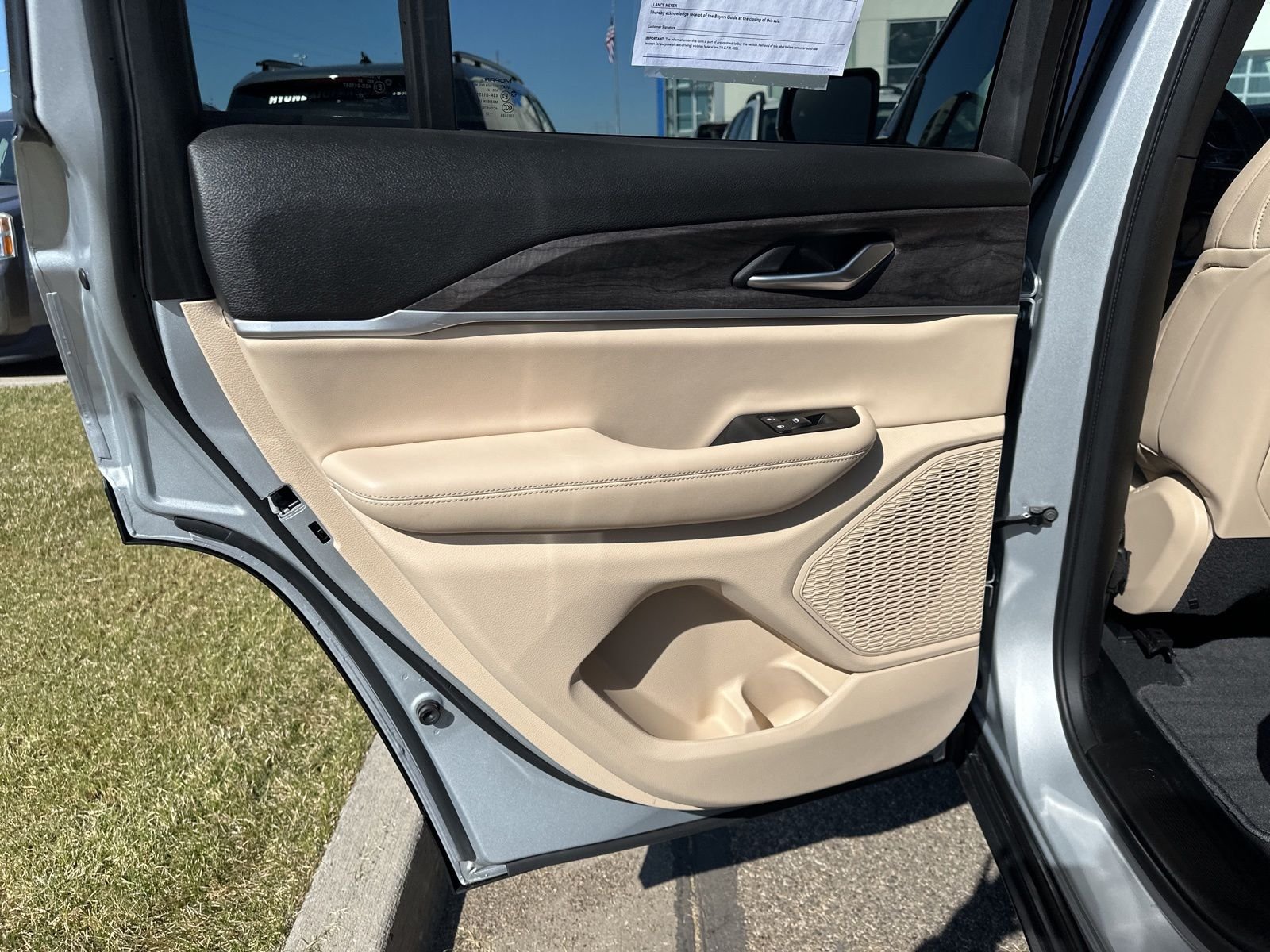 Used 2023 Silver Jeep Limited image 24