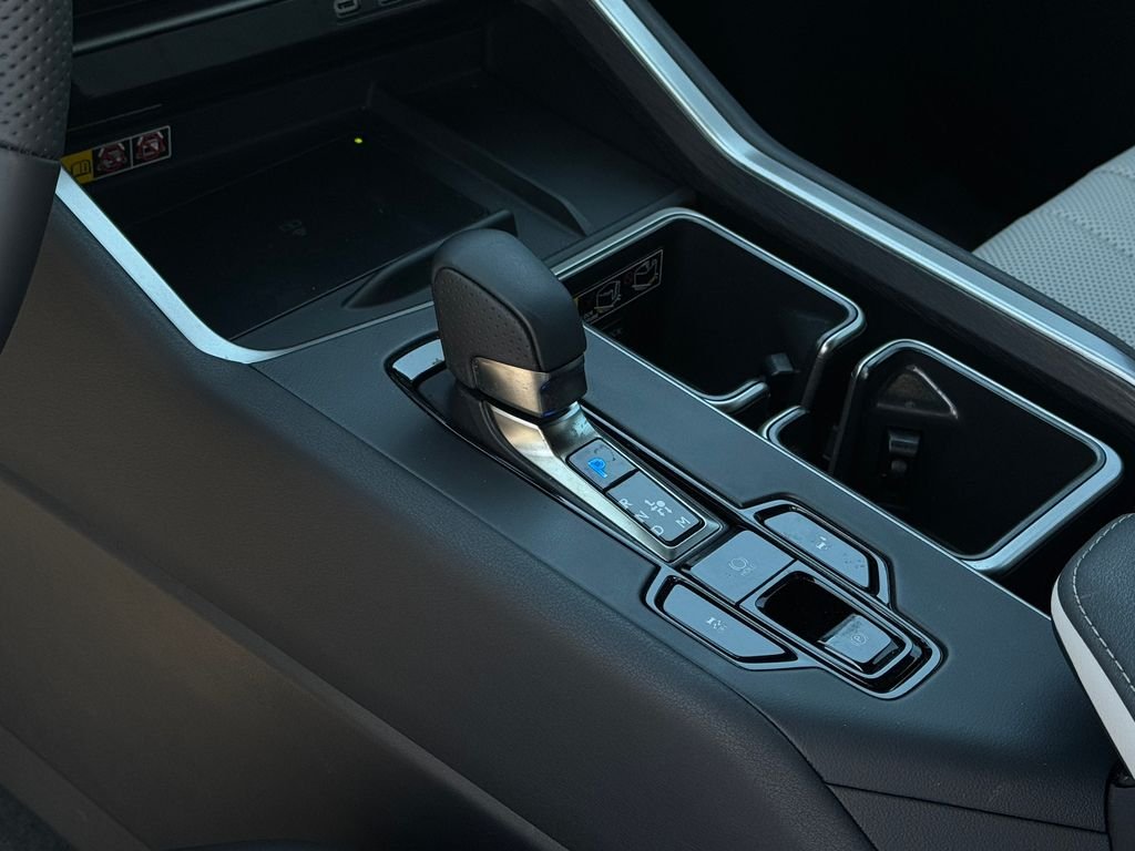 Used 2025 Celestial Silver Metallic Lexus 500h F SPORT Luxury image 9