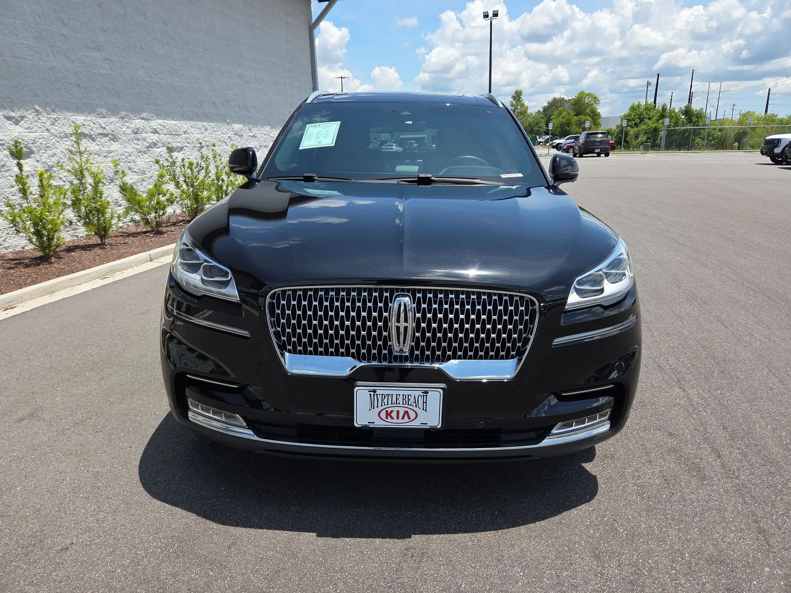 Used 2024 Black Metallic Lincoln Reserve image 9
