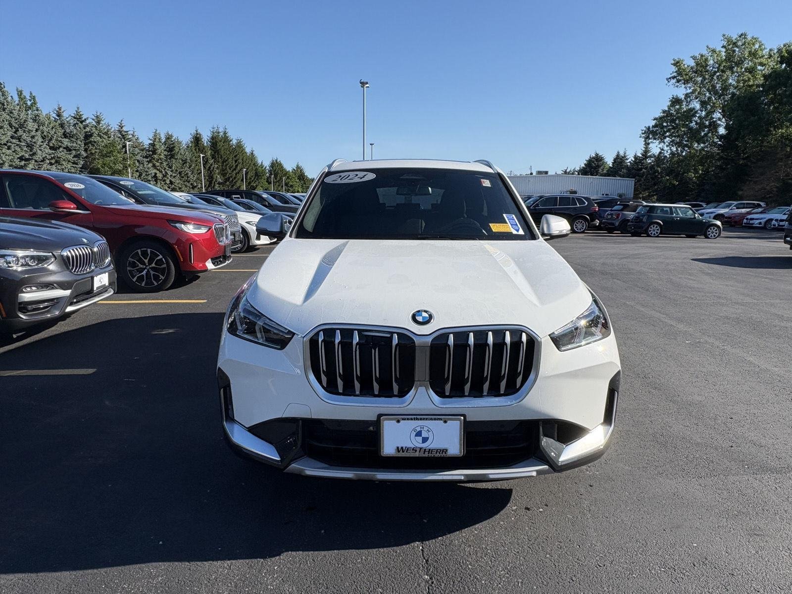 Used 2024 Alpine White BMW xDrive28i image 2