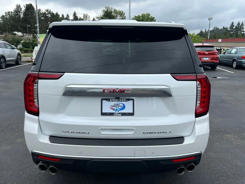 2024 GMC Yukon Denali - Photo 8