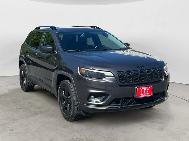 Used 2019 Gray Jeep Latitude Plus image 7