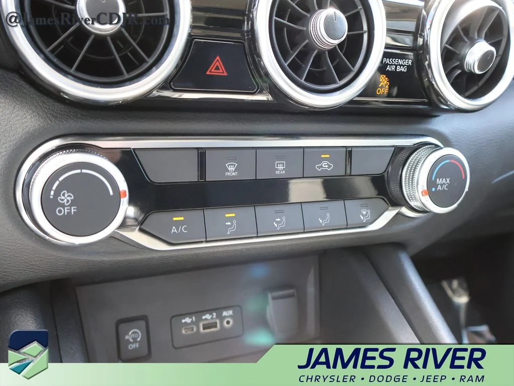 Used 2024 Gray Nissan SV image 35