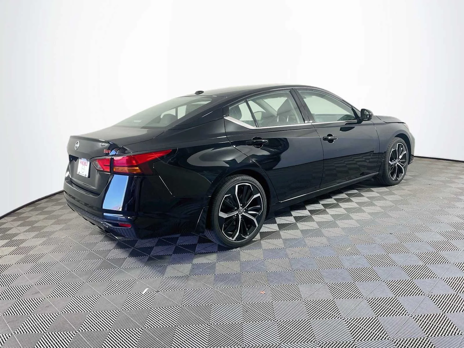New 2026 Super Black Nissan SR image 2