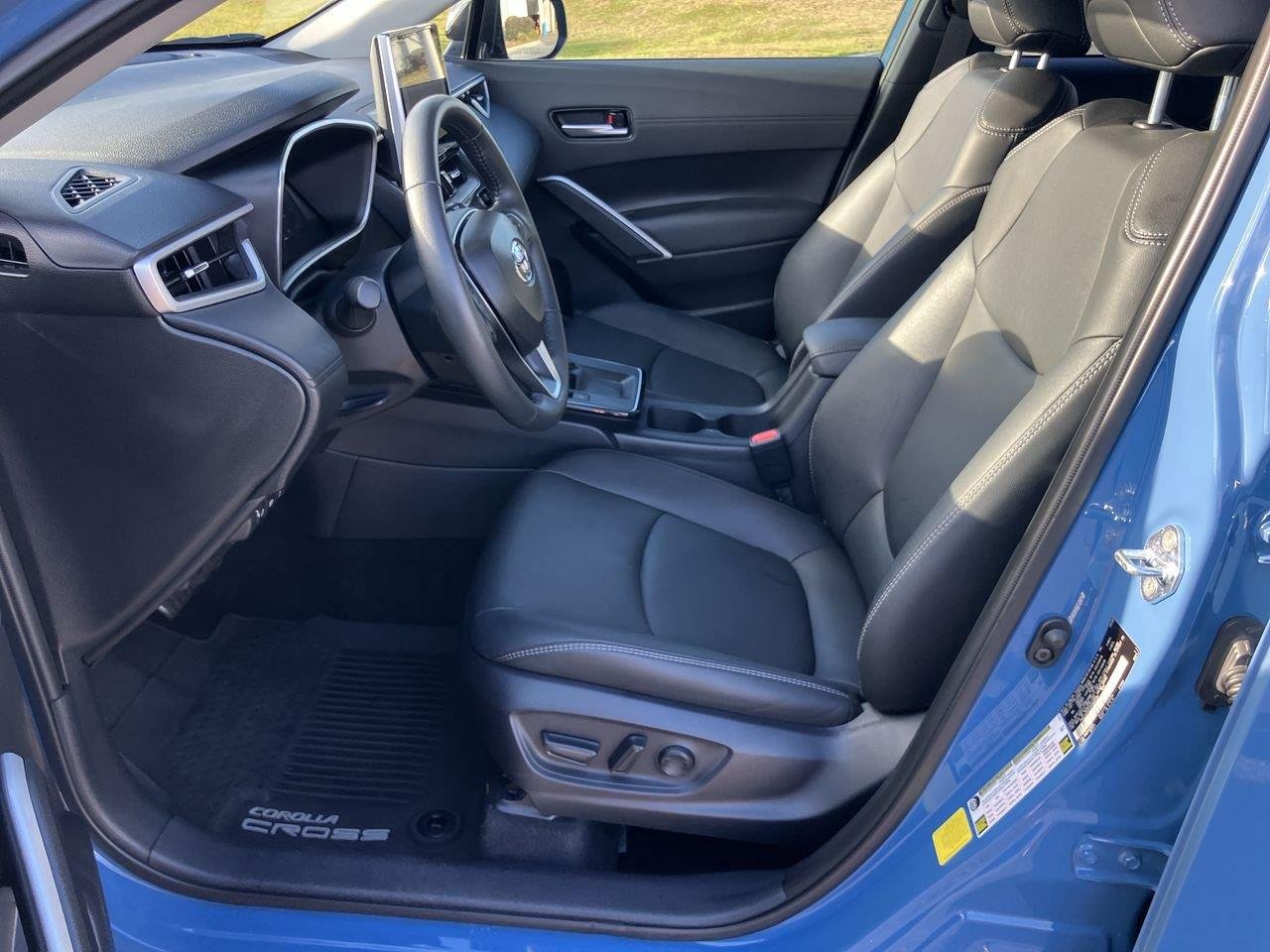 Used 2026 Blue (Cavalry Blue) Toyota XLE image 12