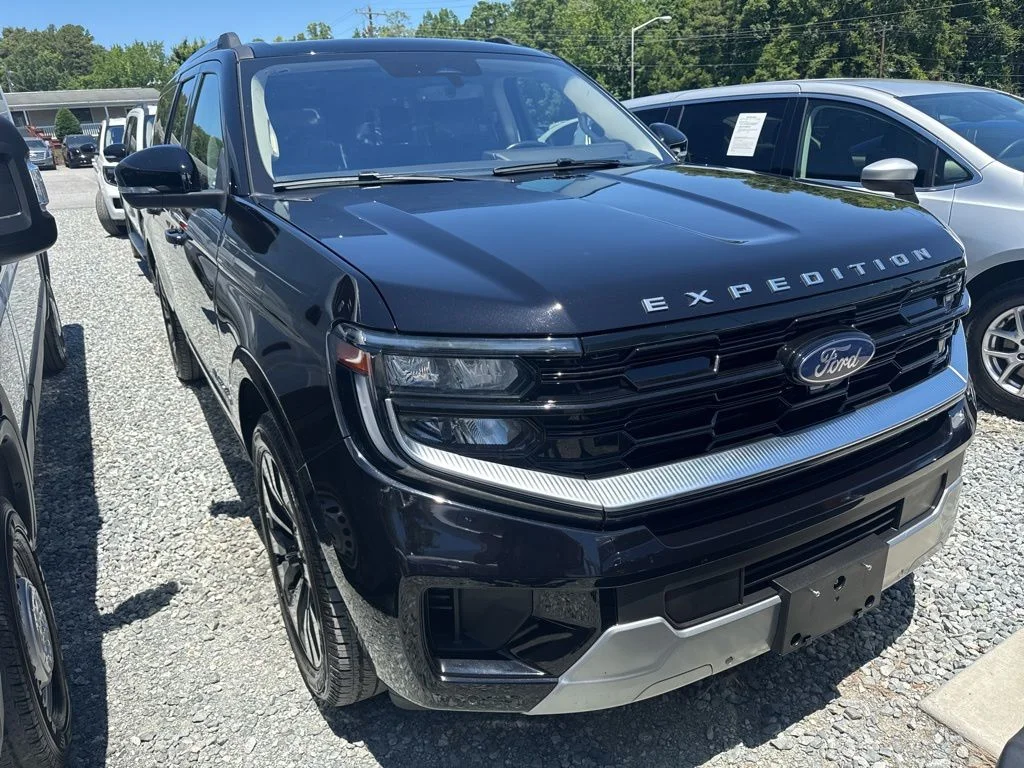 Used 2025 Black Ford Platinum image 2