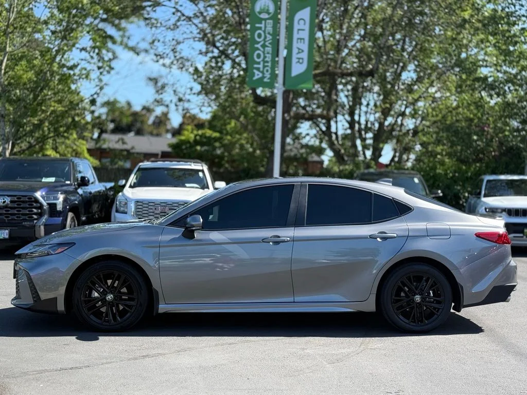 Certified Used 2025  Toyota SE image 2