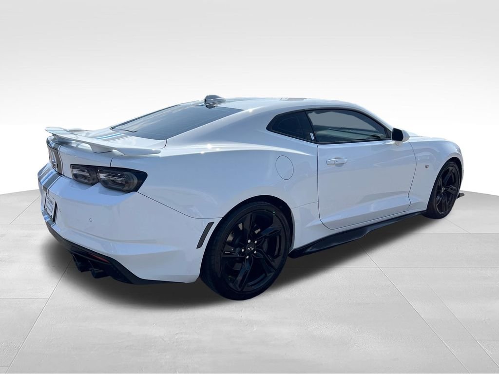 Used 2021 White Chevrolet SS image 5
