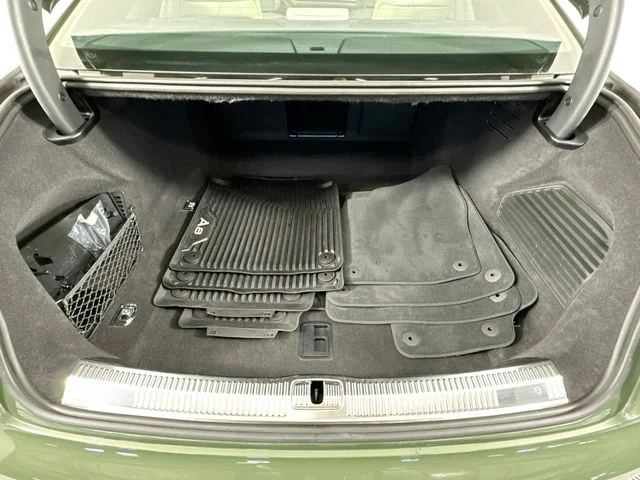 Used 2023  Audi L 55 image 30