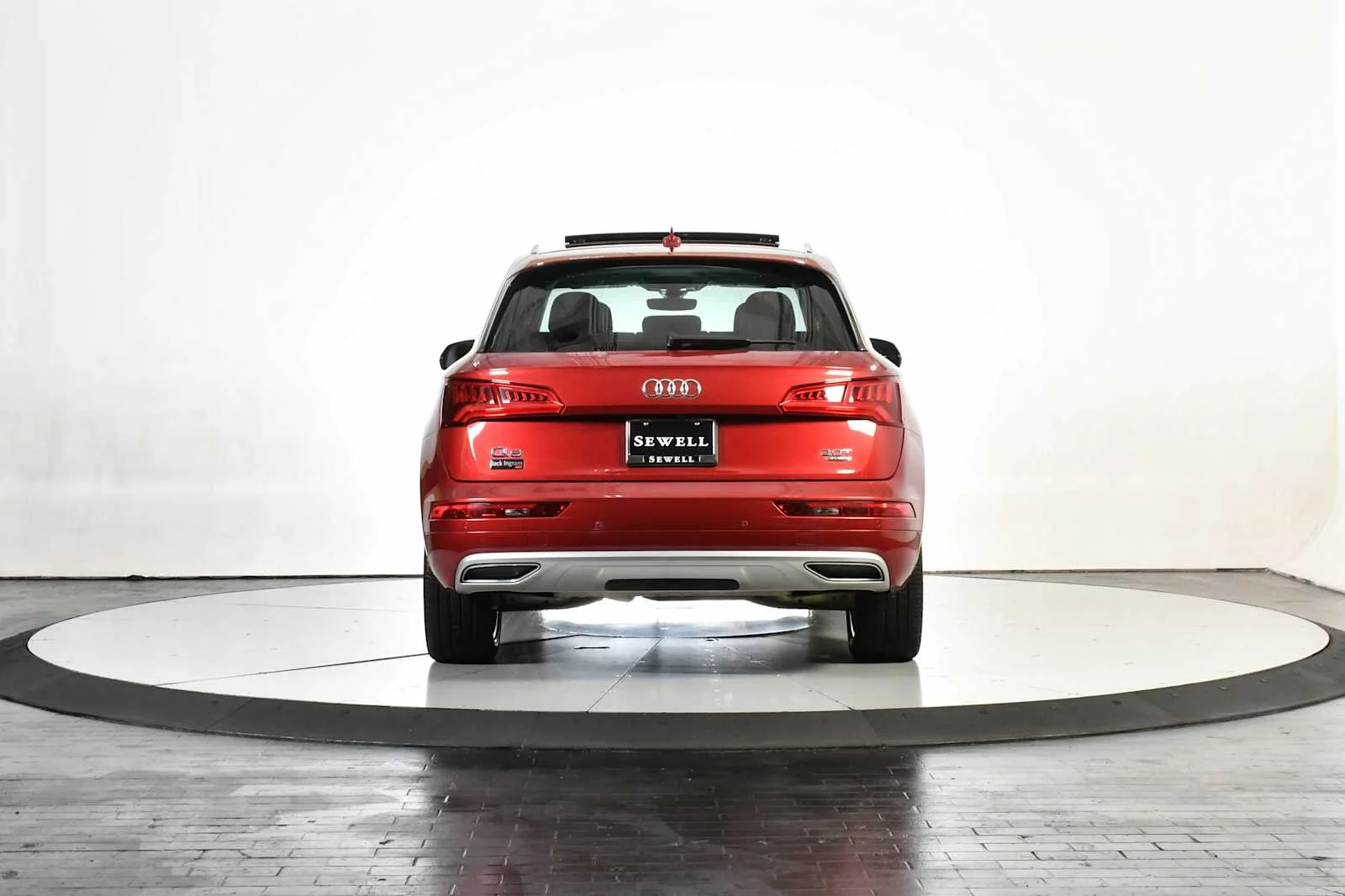 Used 2018 Matador Red Metallic Audi Premium Plus image 5