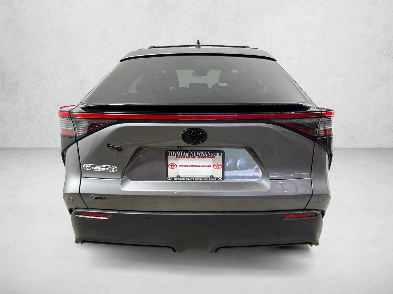 Used 2026 White Toyota XLE image 4