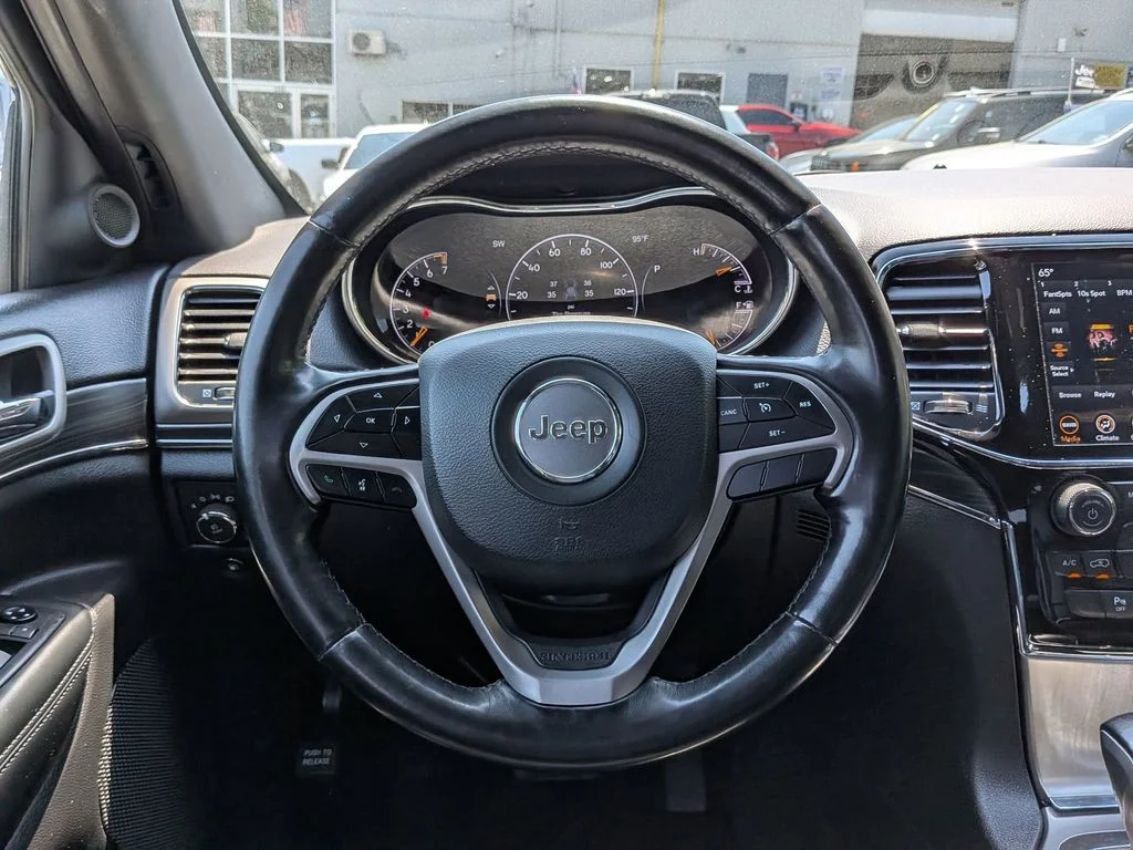Used 2021 Blue Jeep Limited image 15