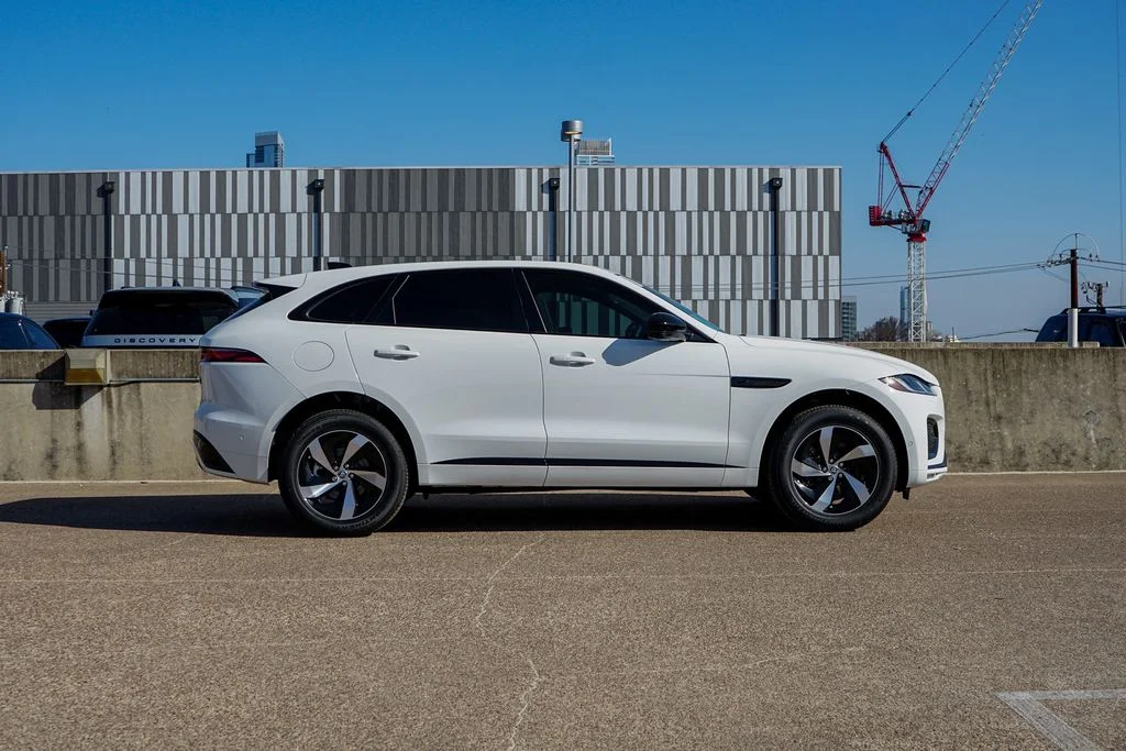 2026 Jaguar F-Pace R-Dynamic S - Photo 11
