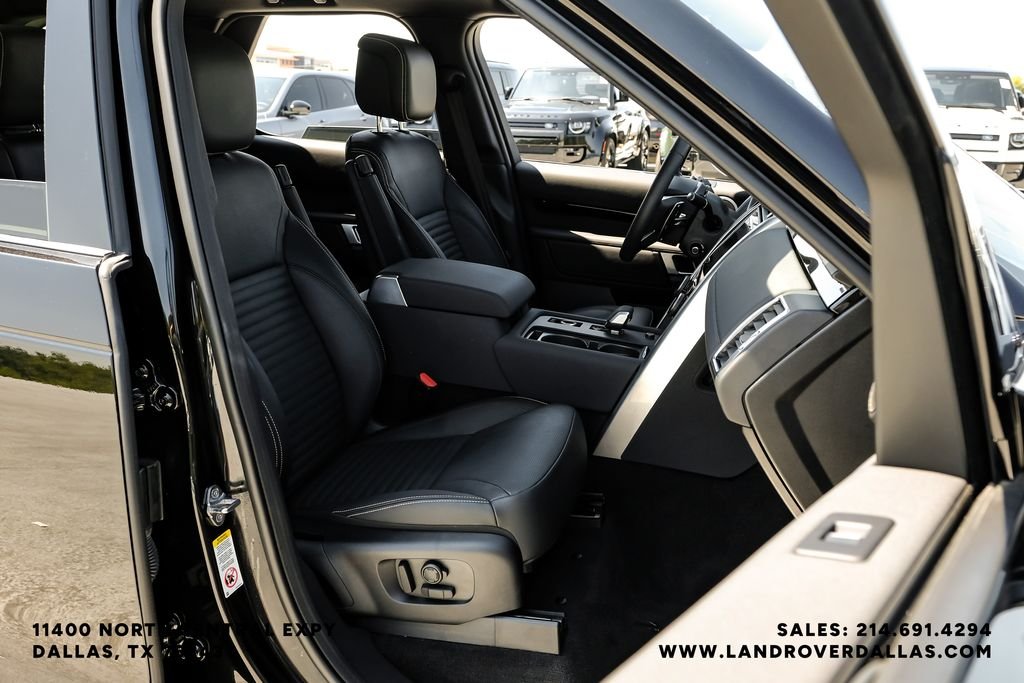 Used 2025 Black Land Rover S image 29