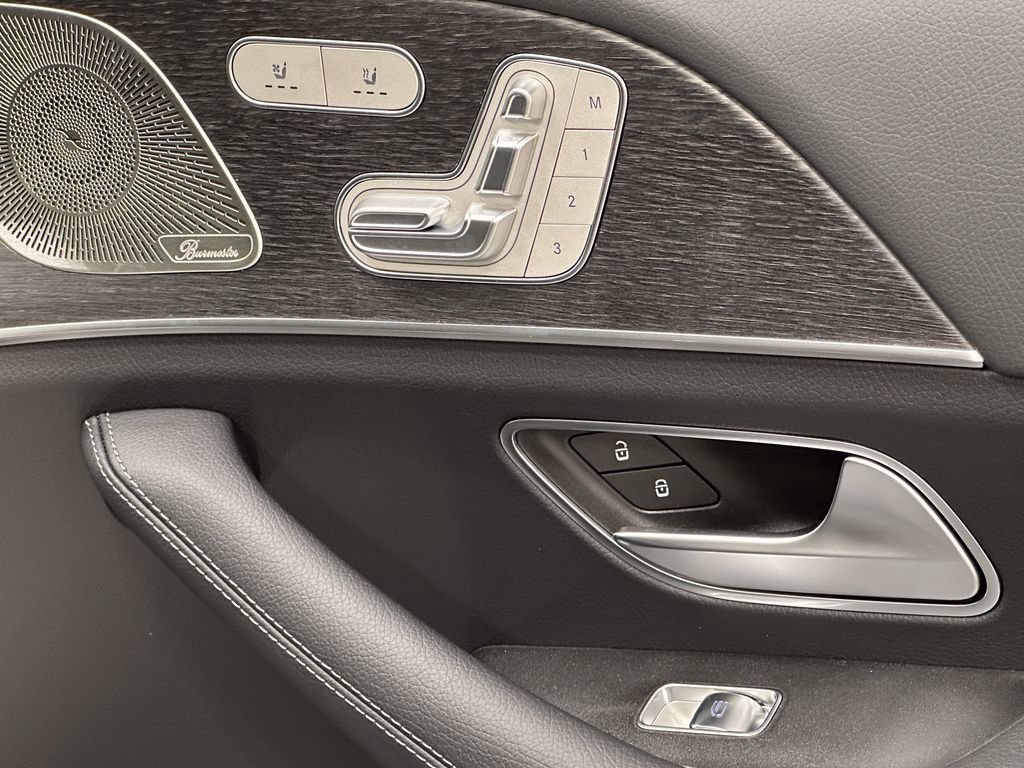 New 2026 MANUFAKTUR Silicon Grey Mercedes-Benz GLE 350 image 56