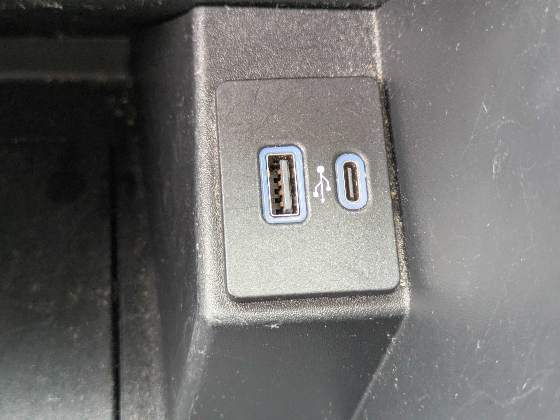Used 2024 Black Ford SEL image 19