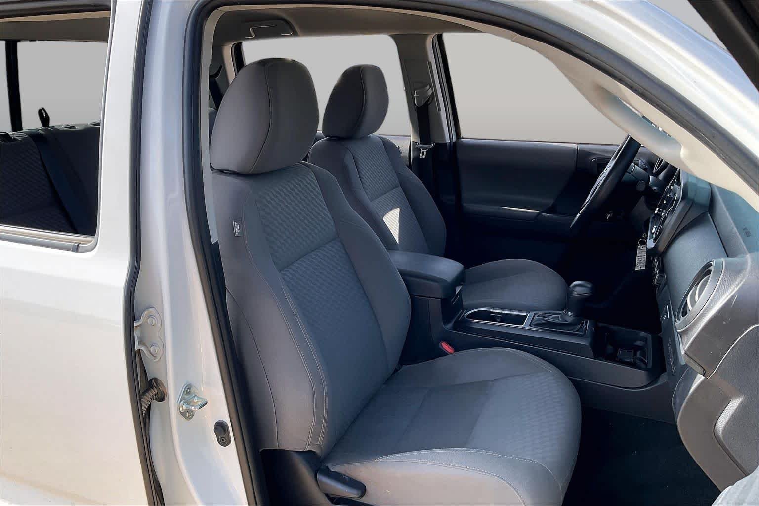 Used 2023 Ice Cap Toyota SR image 9