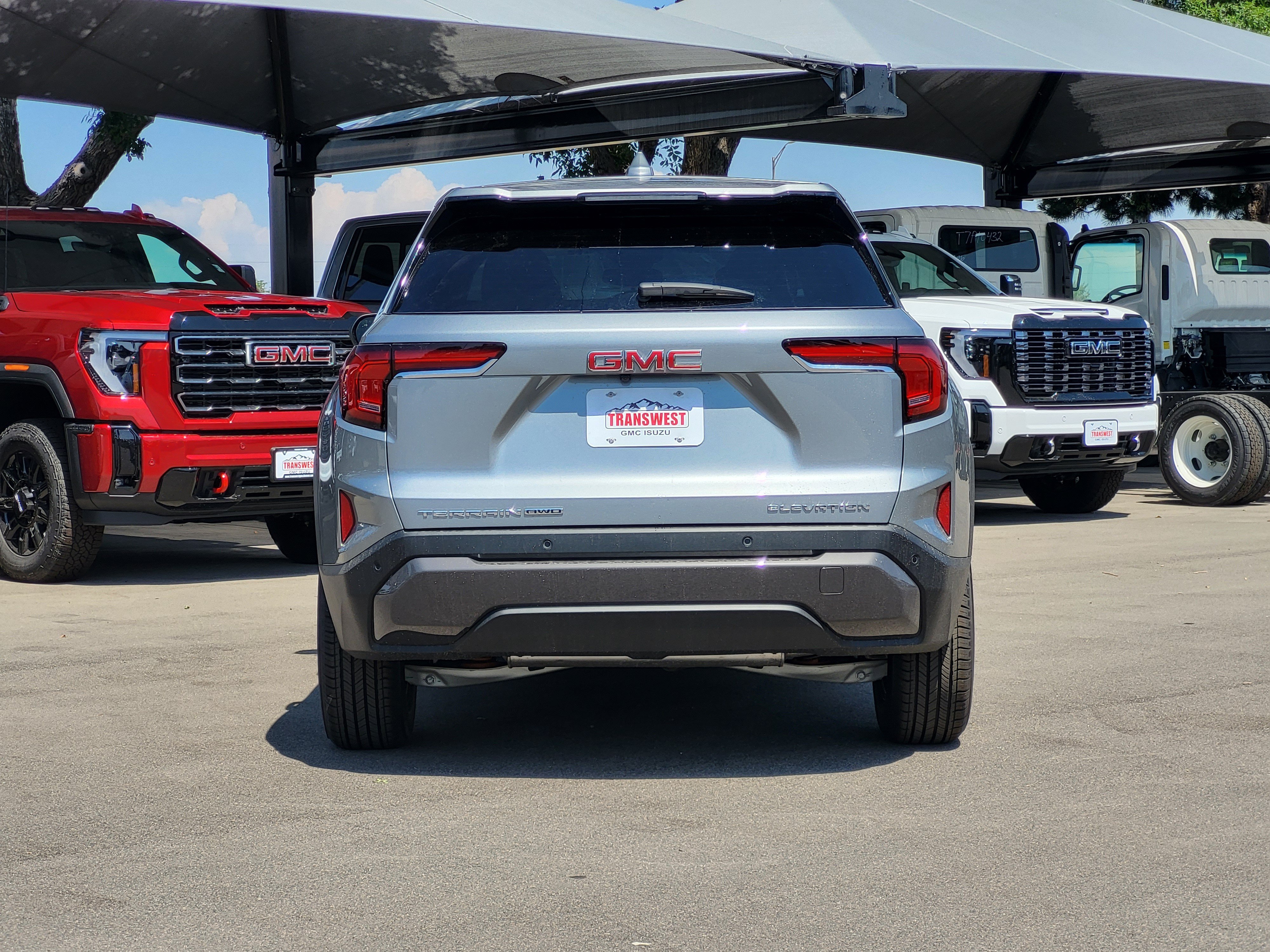 New 2027 Sterling Metallic GMC Elevation image 6