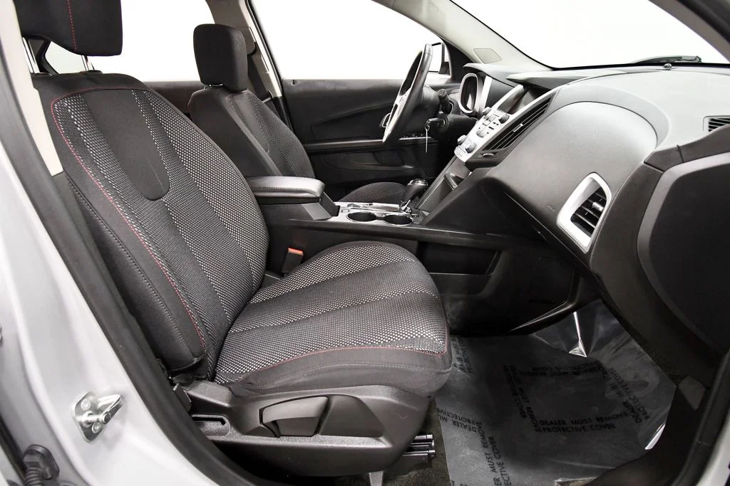 Used 2017 Silver Chevrolet LT image 17