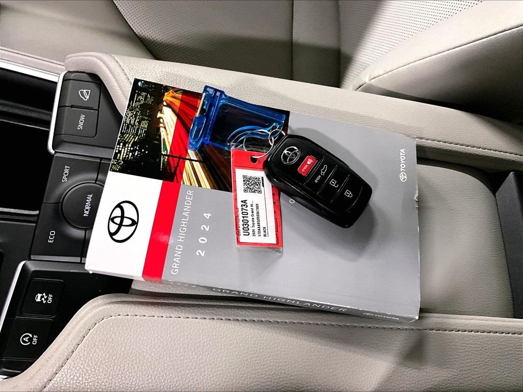 Used 2024 Black Toyota XLE image 30