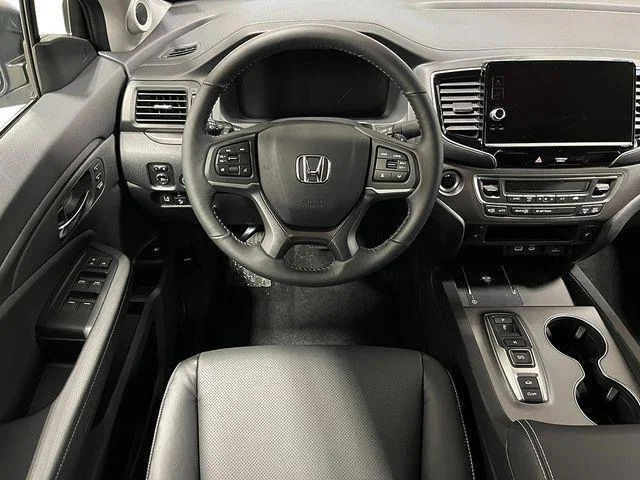 New 2026 White Honda RTL image 23