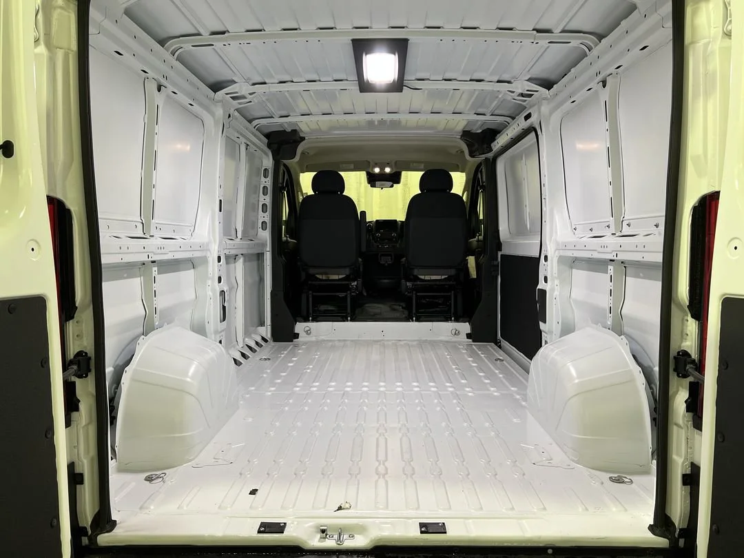 New 2026 Bright White Clear-Coat Exterior Paint RAM Tradesman 1500 Low Roof 136 WB w/Pass Seat image 16