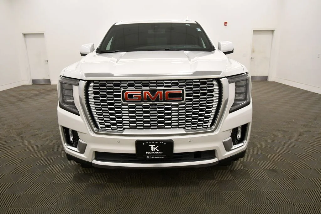 Used 2022 White GMC Denali image 11