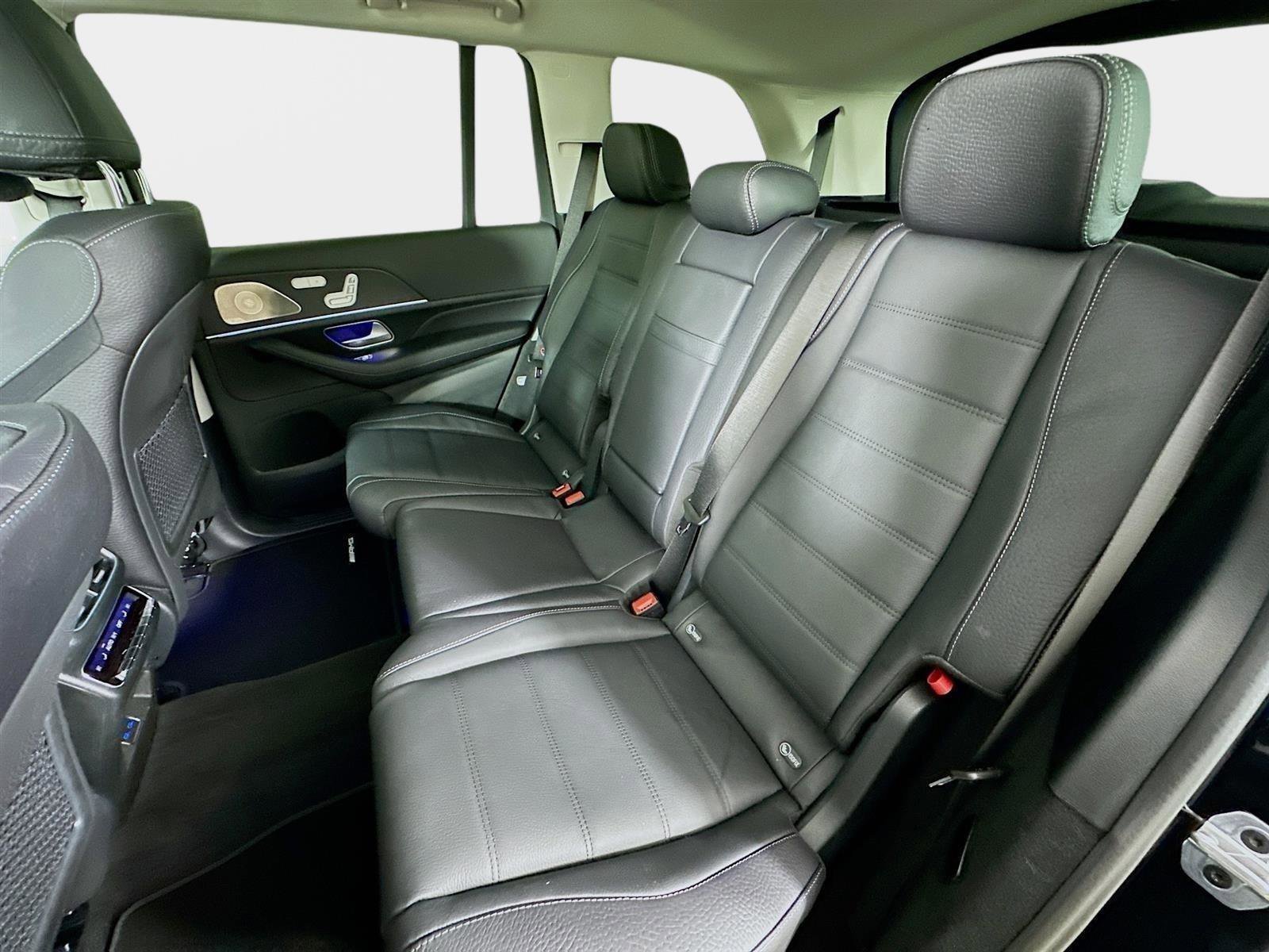 Used 2026  Mercedes-Benz GLS 450 image 32