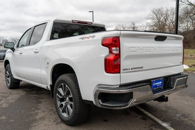 Used 2023 White Chevrolet LT image 8