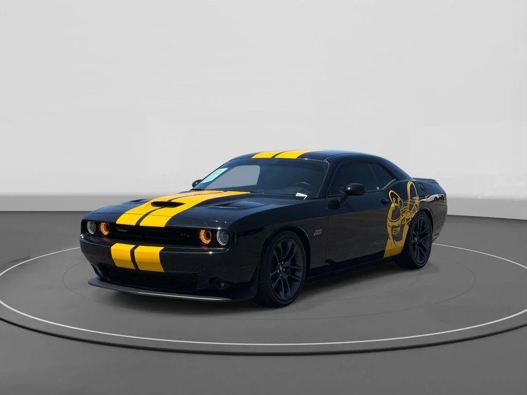 Used 2021 Pitch Black Clearcoat Dodge R/T Scat Pack image 1