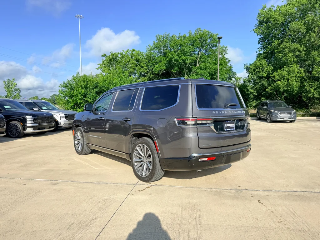 Used 2022 Baltic Gray Metallic Clearcoat Jeep Series II image 8